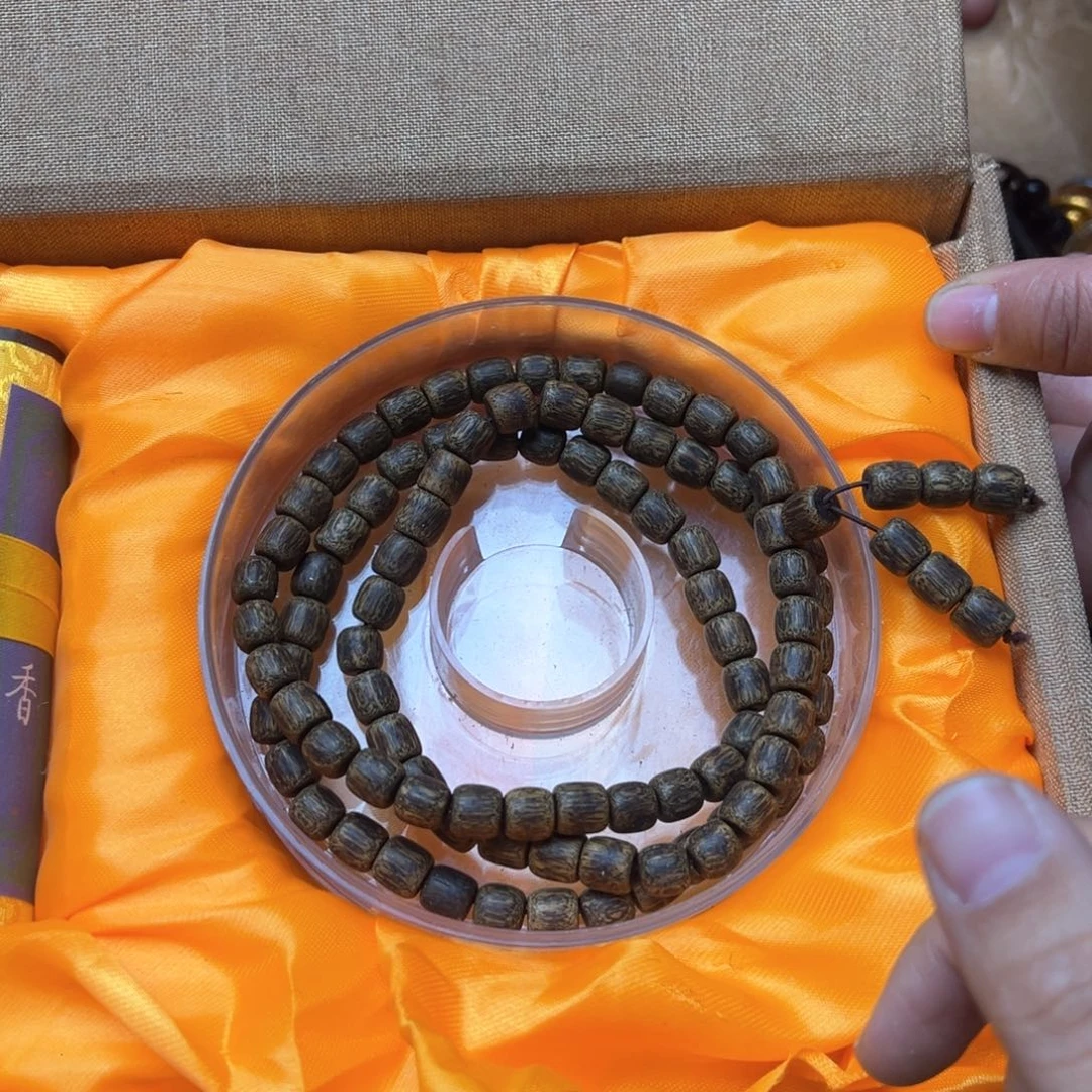 大叶紫檀（黑酸枝木类）