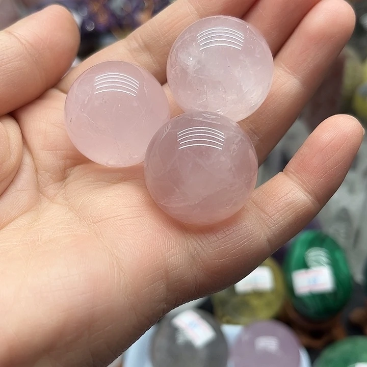 水晶未镶嵌珠宝半成品85克粉水晶球