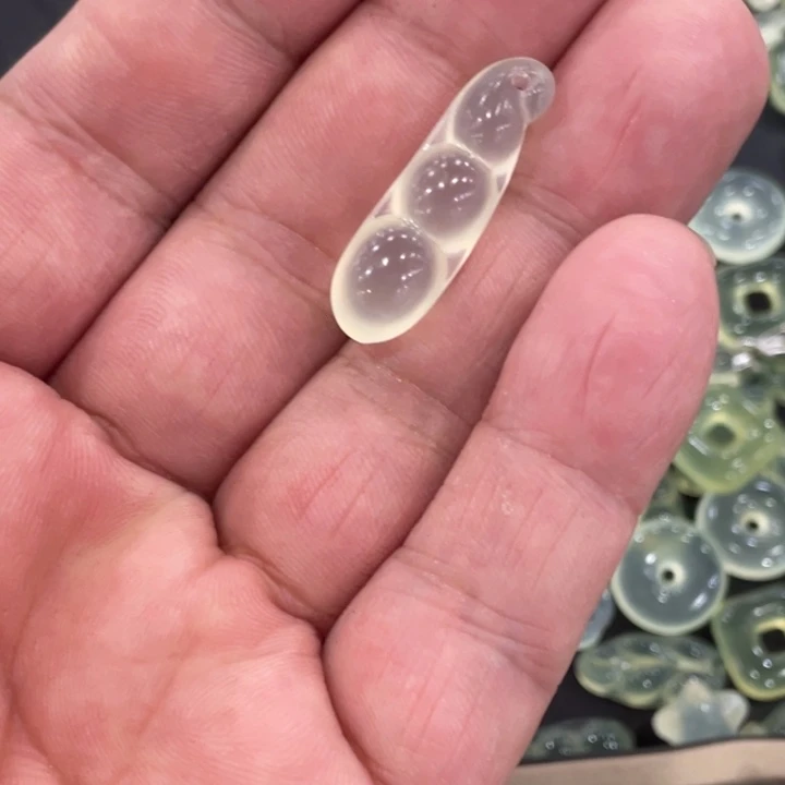 蛇纹石玉合金颈饰