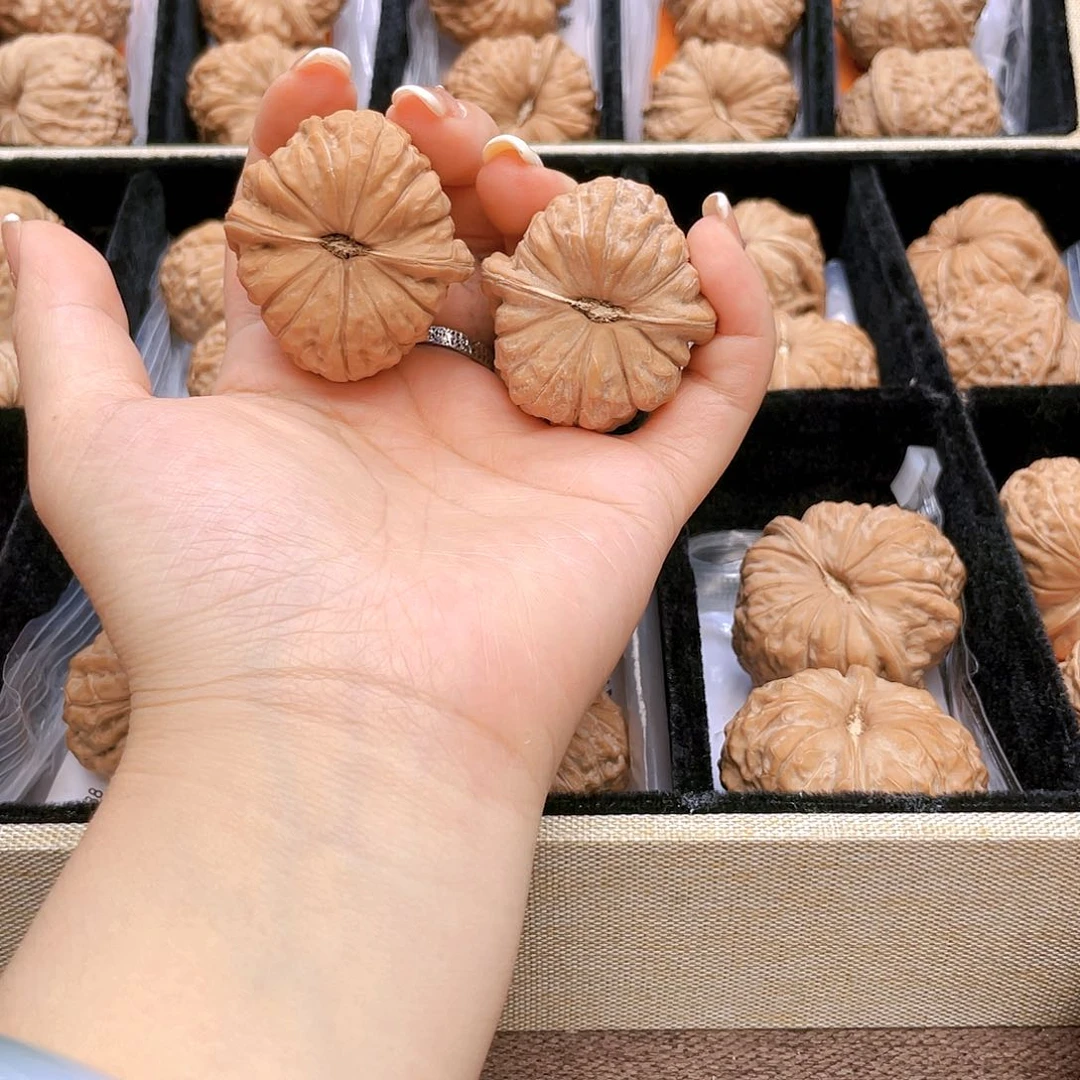 文玩核桃把件38深凹天配克重相似度高01