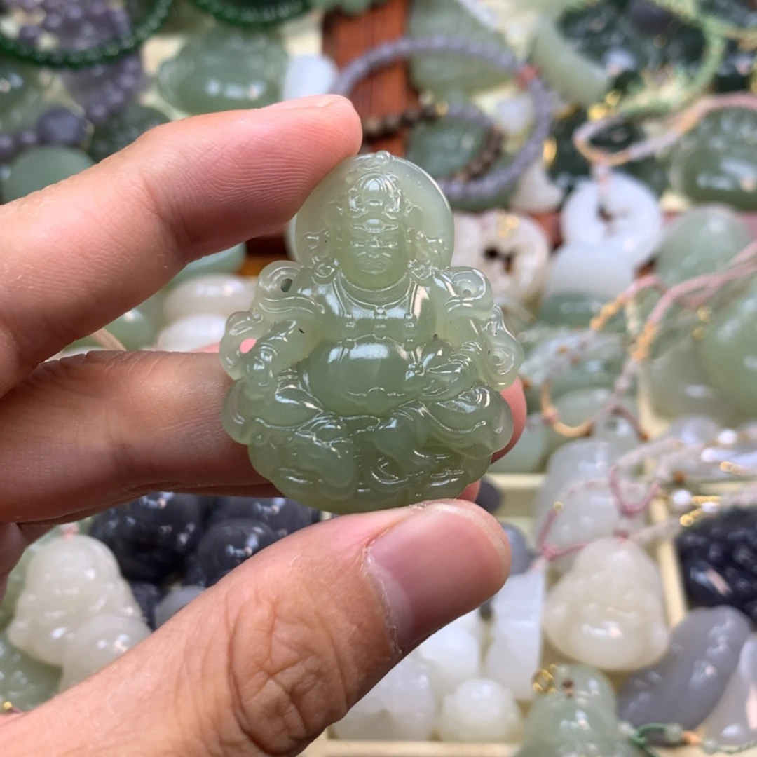 【闪购商品】颈饰未镶嵌和田玉