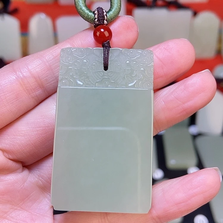 【闪购商品】颈饰未镶嵌和田玉