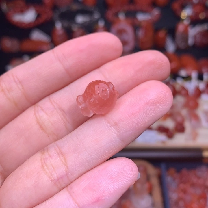 南红玛瑙未镶嵌珠宝半成品嘟嘟鱼