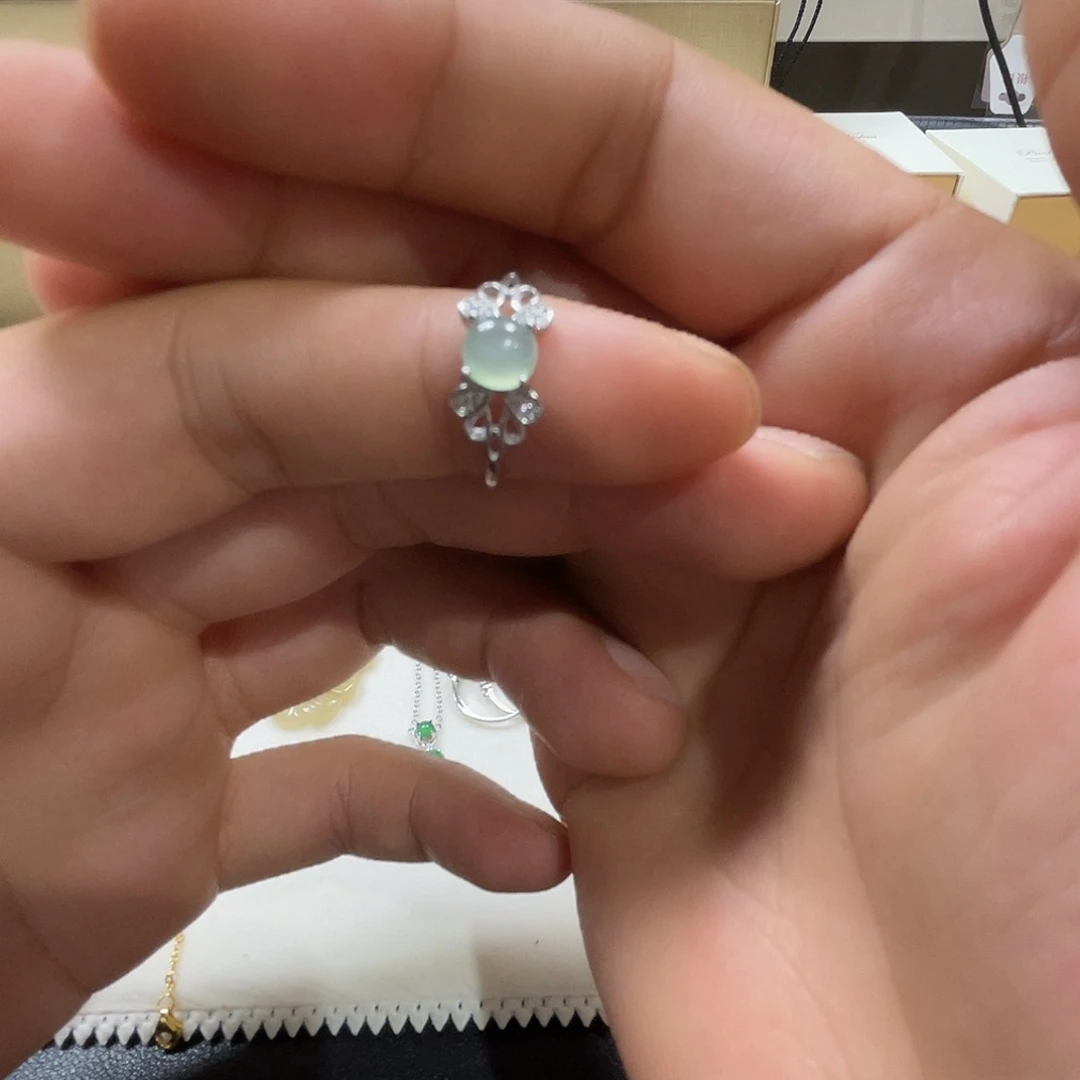 翡翠戒指未镶嵌帝王