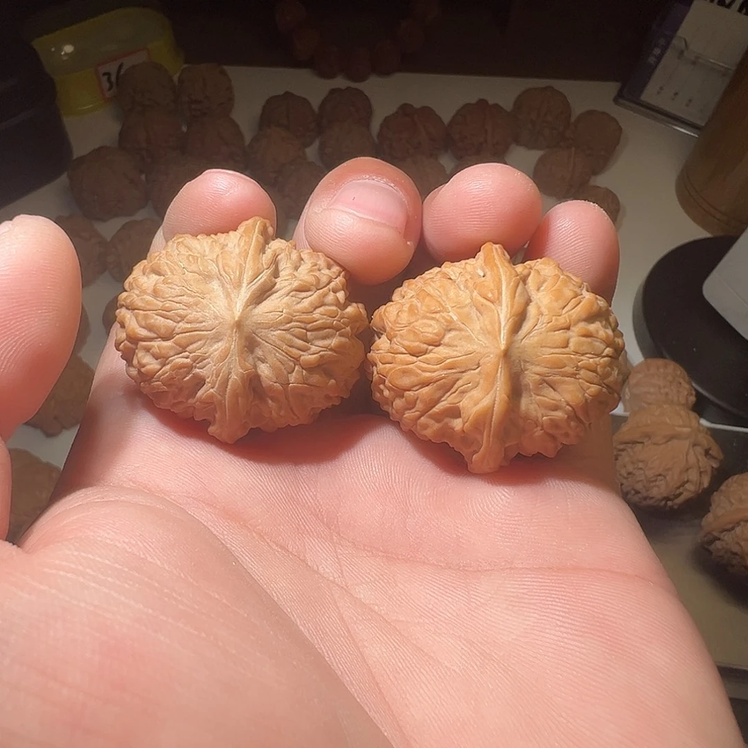 豪***段吊坠猴头核桃文玩