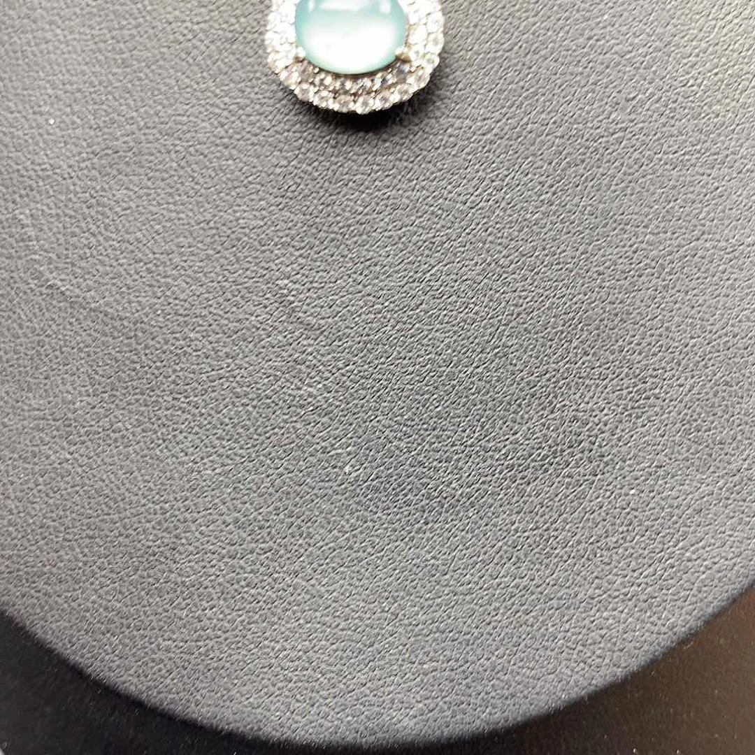 翡翠颈饰未镶嵌12345678