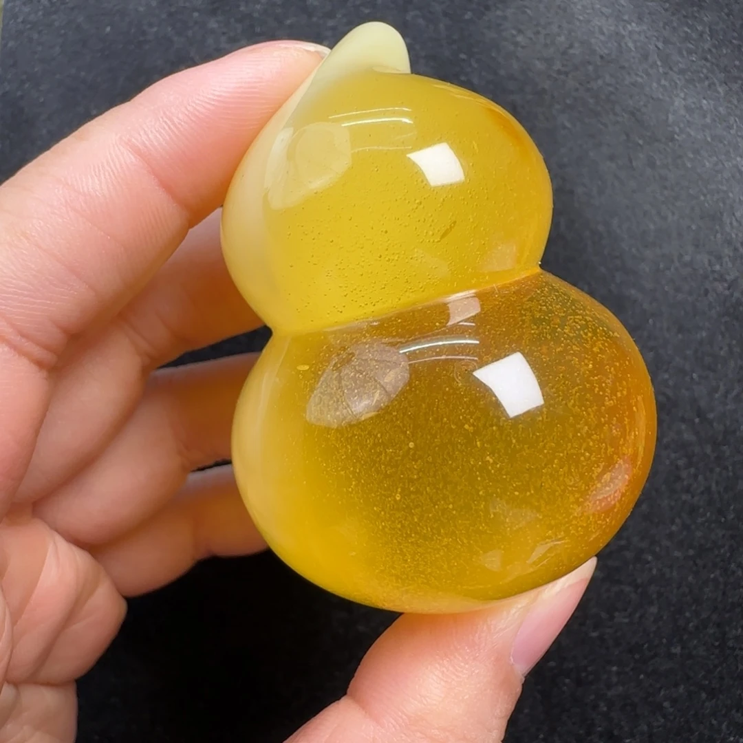 蜜蜡未镶嵌珠宝奇石