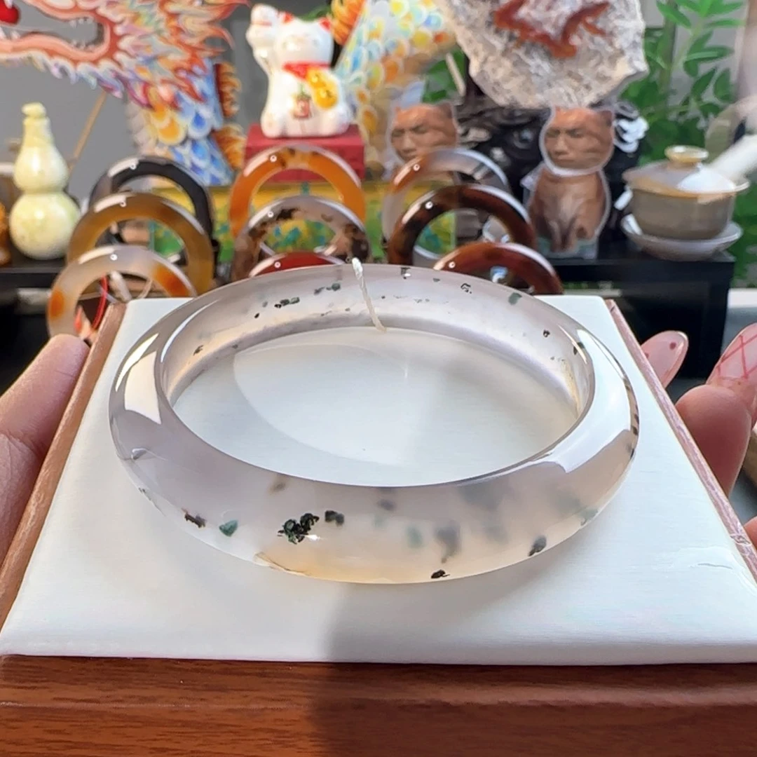 玛瑙/玉髓手镯未镶嵌