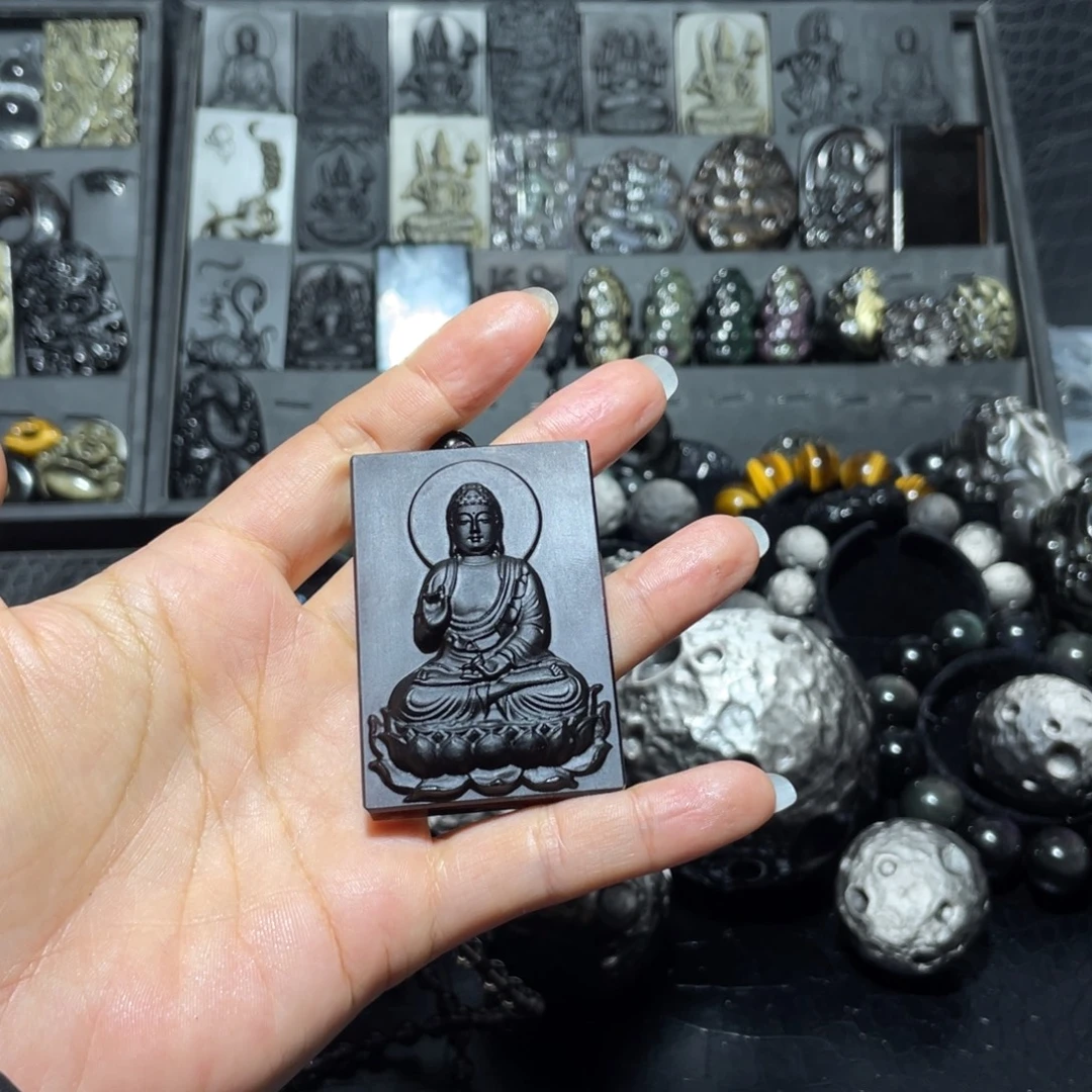 初***心黑曜岩未镶嵌珠宝奇石