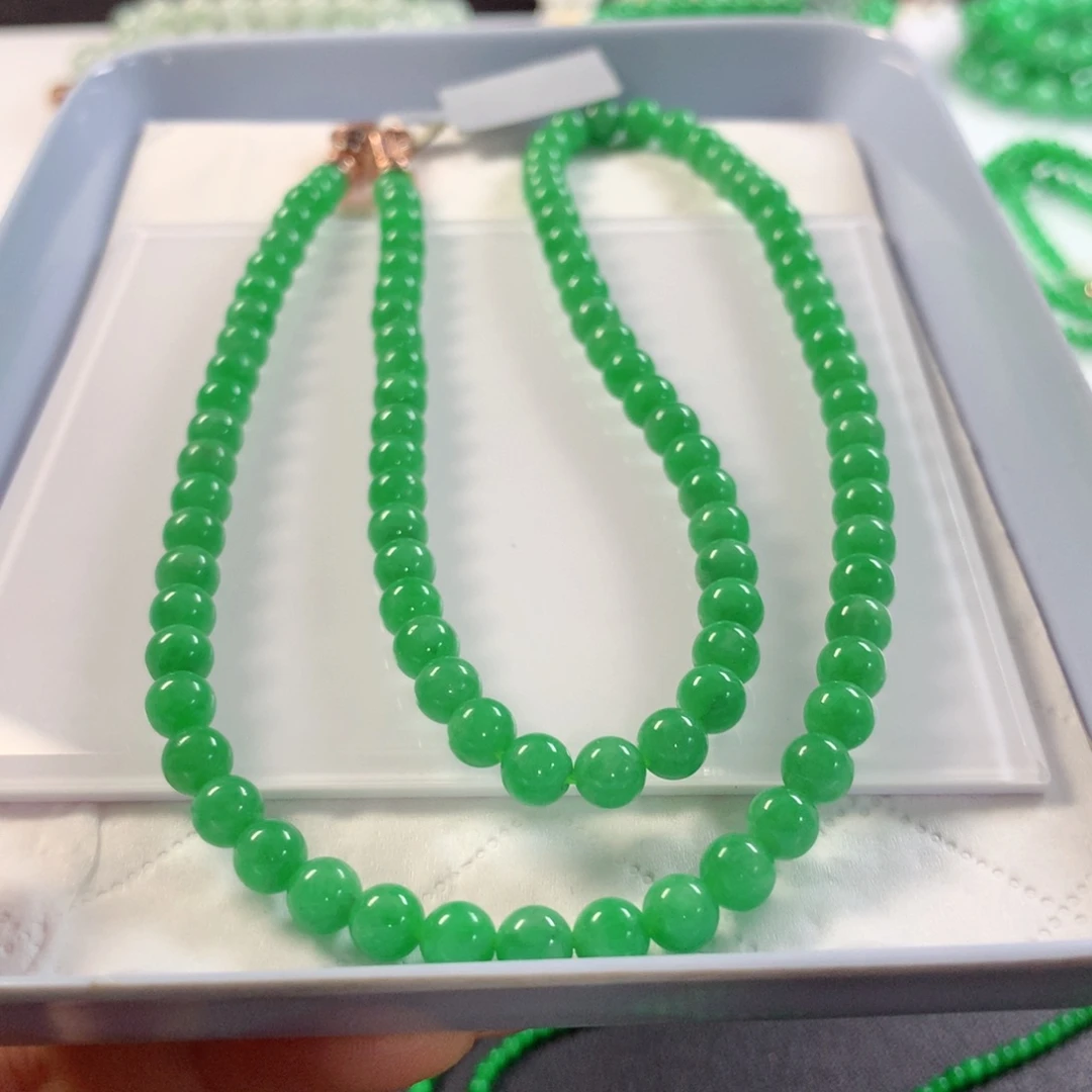 翡翠未镶嵌颈饰项链