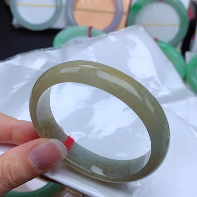 【闪购商品】翡翠手镯未镶嵌            特价贵妃54.6