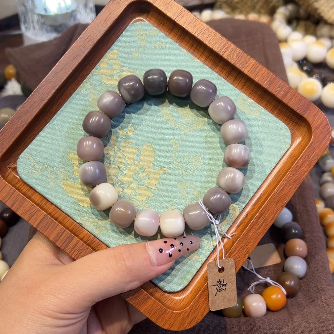 妖***.菩提根/象牙果吊坠独家创意 微瑕 妖妖宝宝