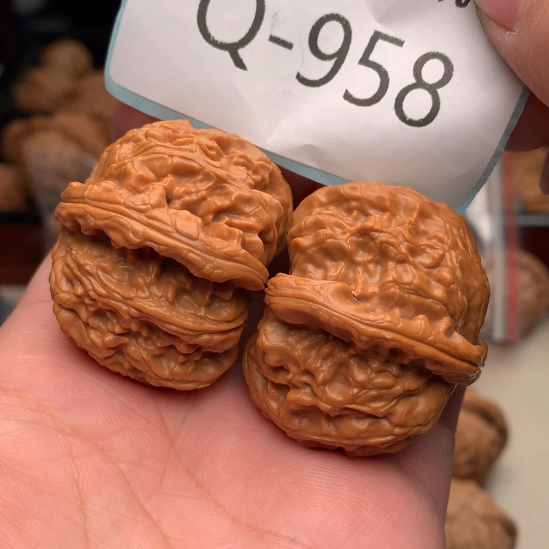 文玩核桃把件42球白……..