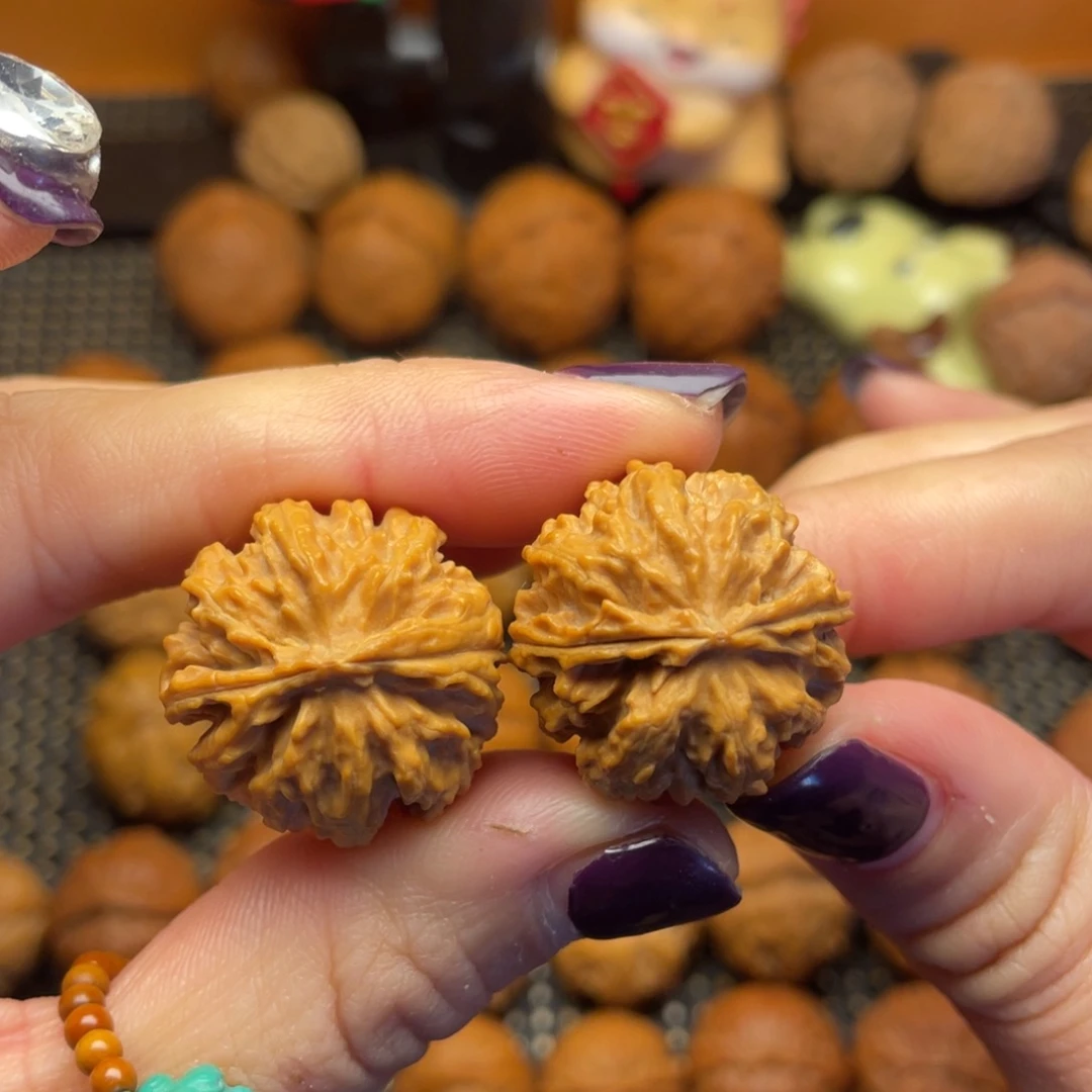 文玩核桃吊坠25尺小绣球0007