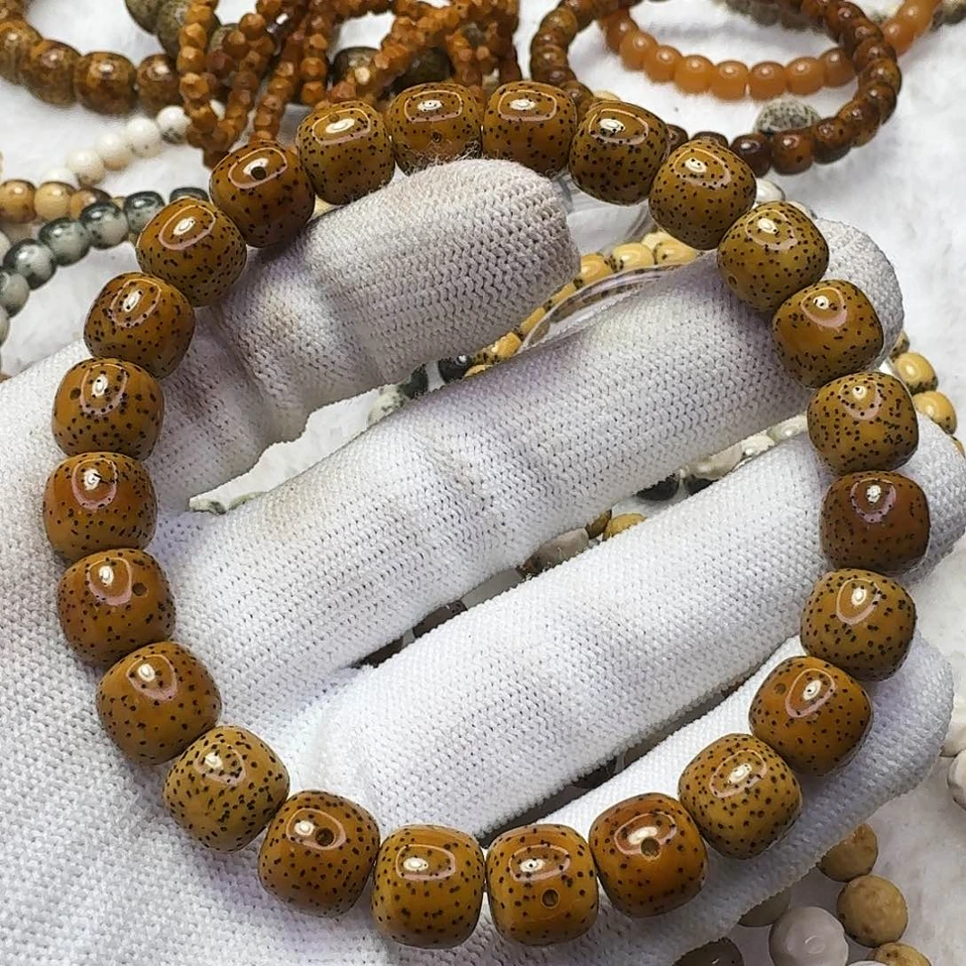 星月菩提吊坠9.5古铜星点