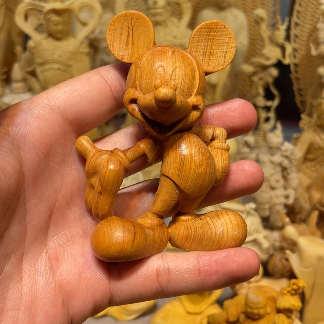 黄杨木瑕疵米老鼠