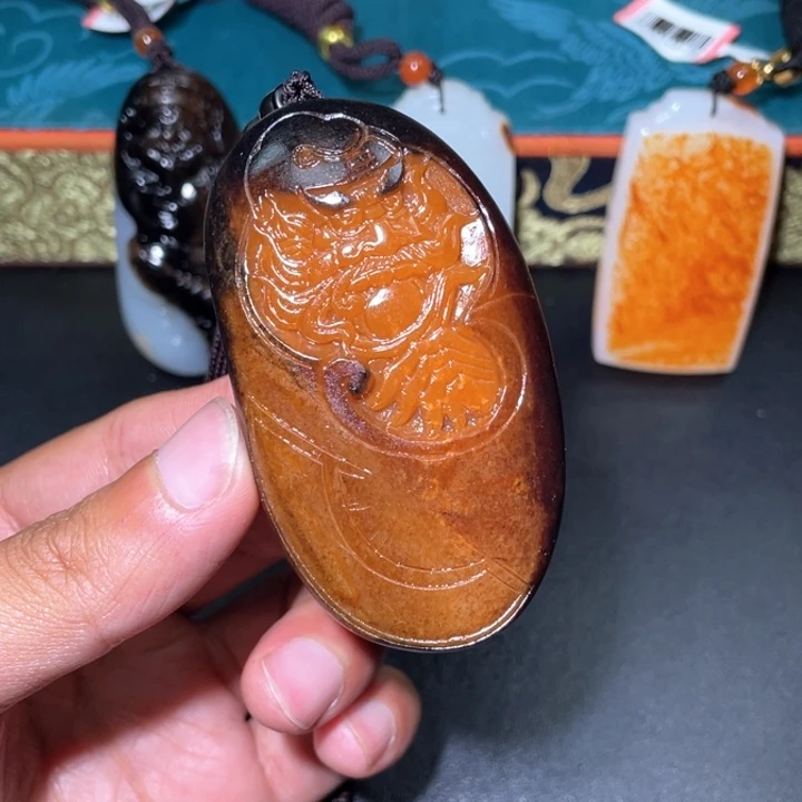 和田玉未镶嵌颈饰J