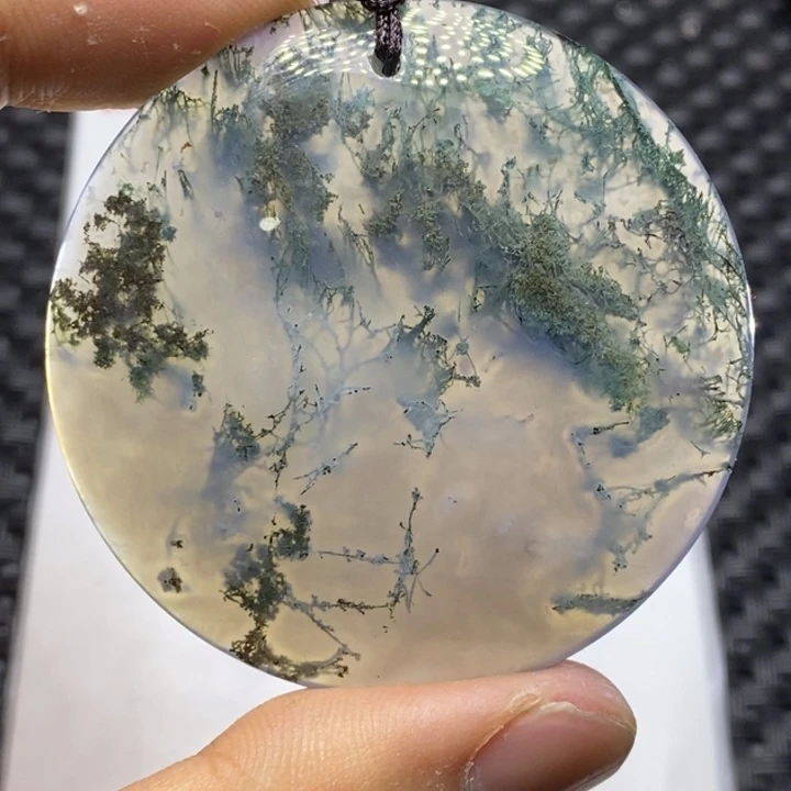 玛瑙/玉髓颈饰未镶嵌娘****。