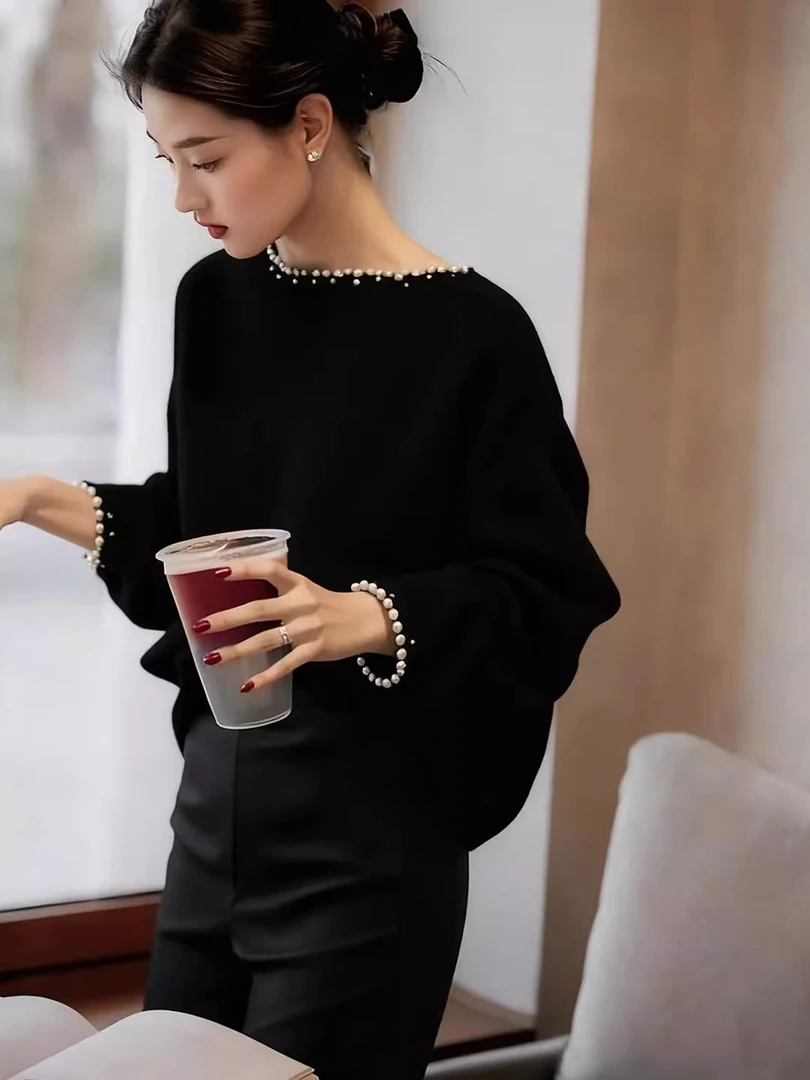 法式黑色钉珠一字领针织衫女2025秋新款慵懒风高级感宽松毛衣上衣