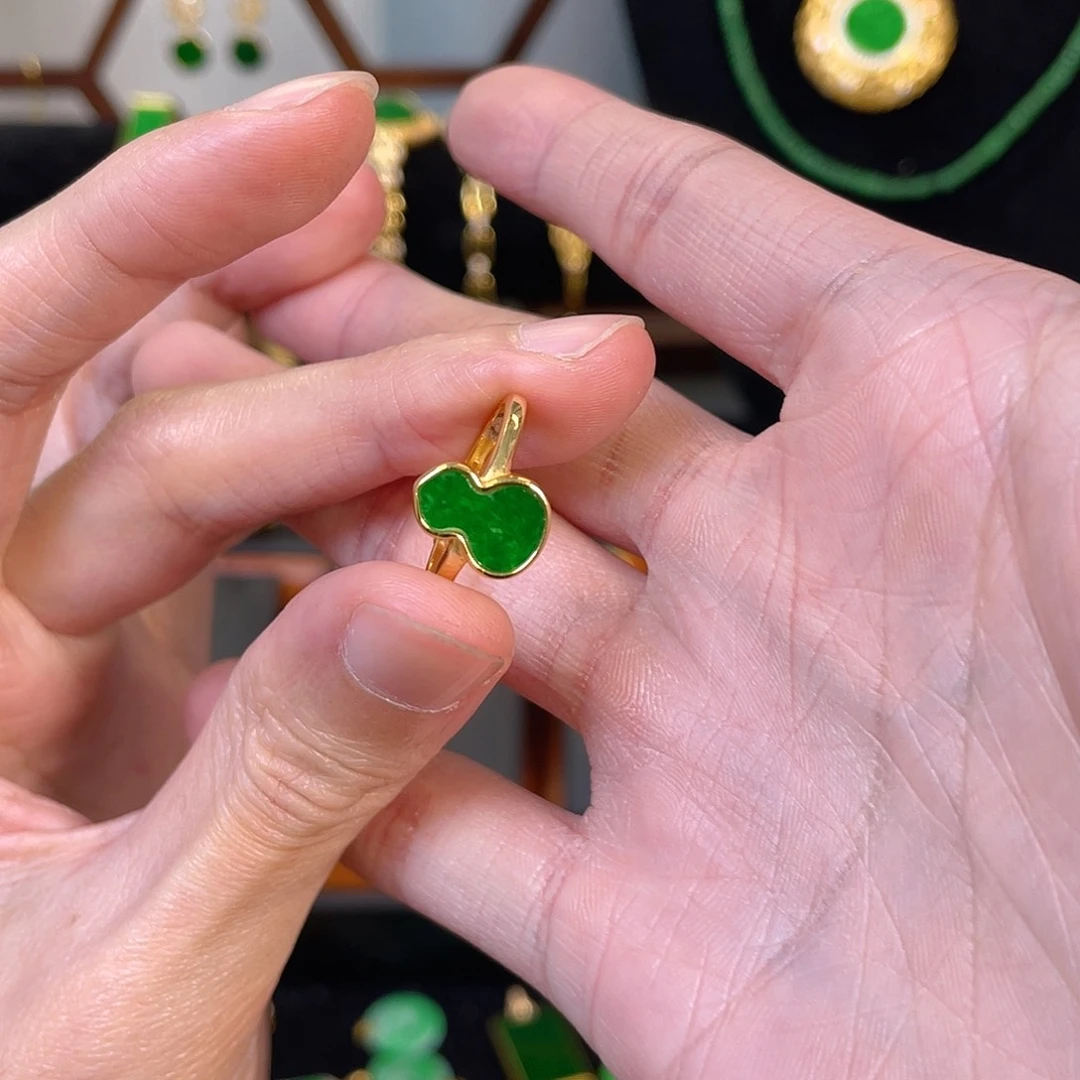 翡翠戒指银S925镀金镶嵌留*