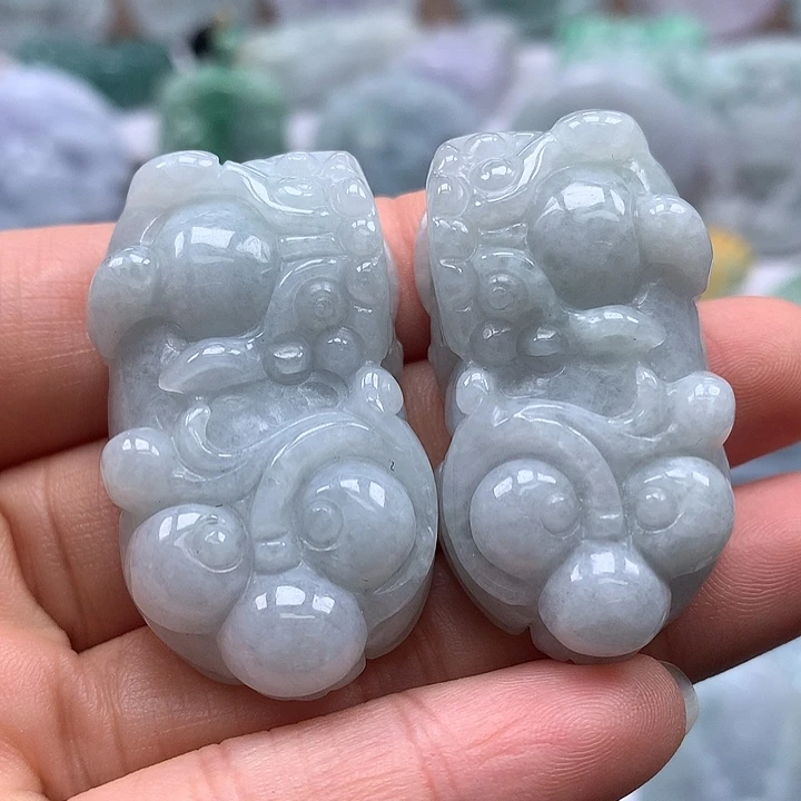 翡翠未镶嵌颈饰貔貅一对福利