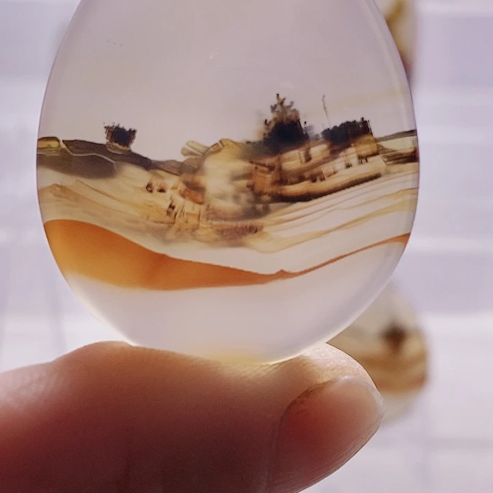 雪***舞玛瑙/玉髓未镶嵌珠宝奇石