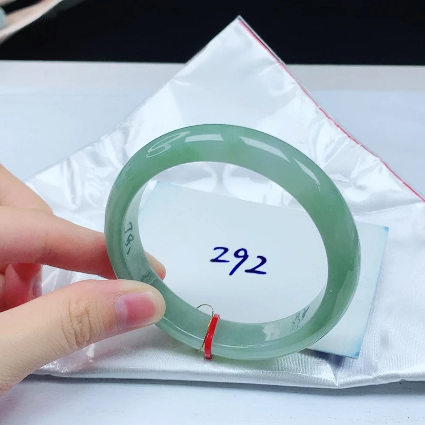 【闪购商品】翡翠手镯未镶嵌缅甸天然a货手镯57+