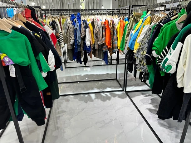 男童女童儿童休闲时尚针织百搭韩版秋冬加绒运动网红女士黑色连帽