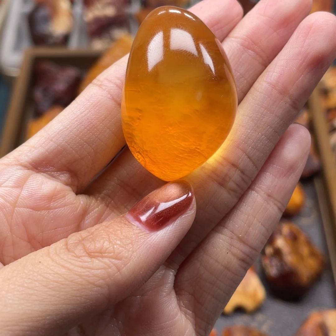 琥珀未镶嵌珠宝奇石
