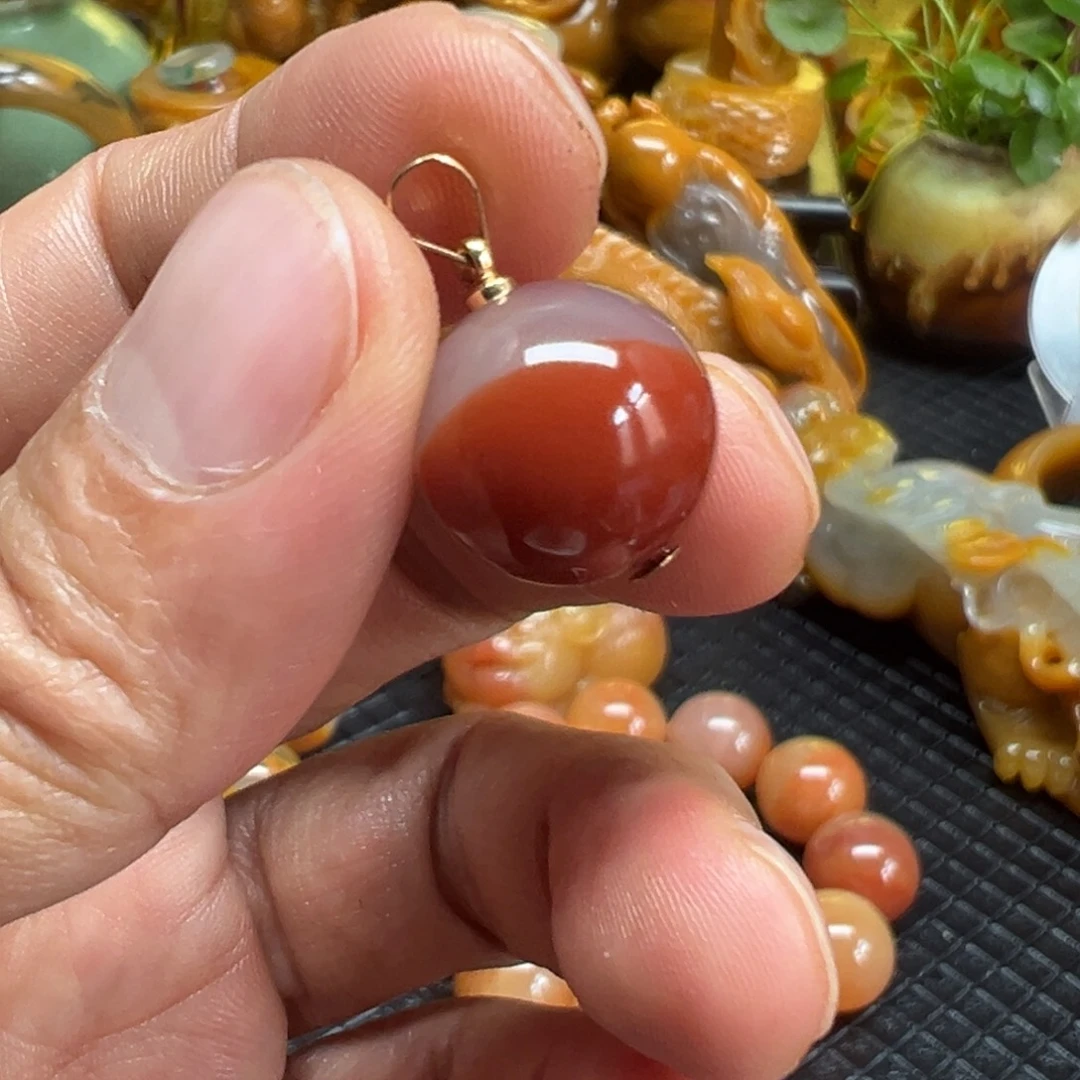 石英质玉未镶嵌颈饰