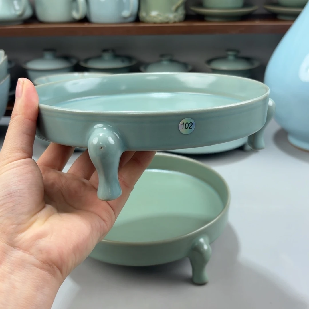 摆件瓷编号102仿古釉大号三足洗微瑕