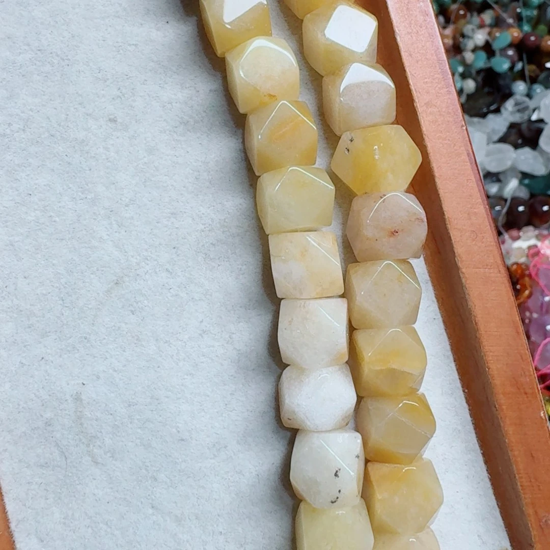 玛瑙/玉髓合金珠宝半成品10切角黄龙玉半条