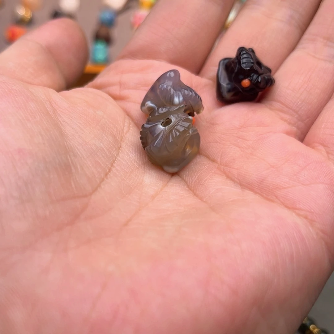 玛瑙/玉髓笔搁合金珠改鸟头一个随机发