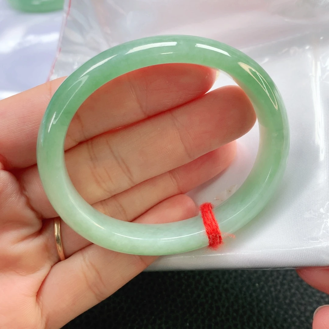 未镶嵌手镯翡翠54贵妃