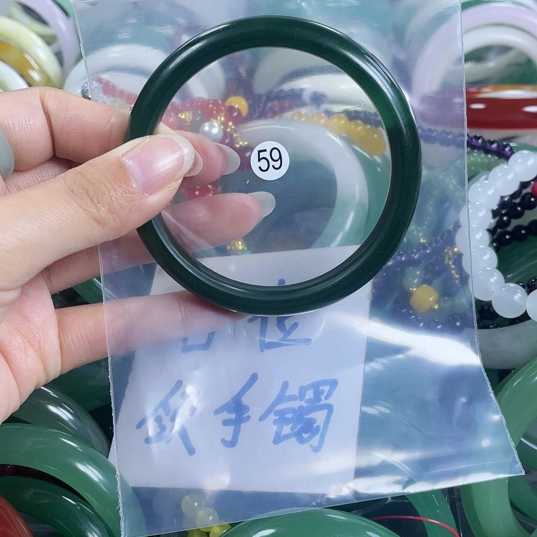 【闪购商品】石英质玉手镯未镶嵌60