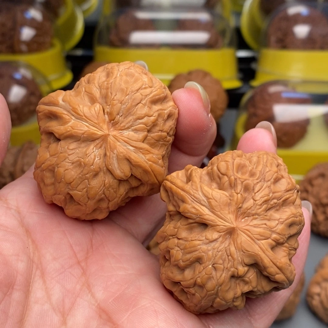 木质类文玩核桃驴打滚
