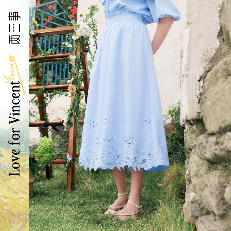 两三事梵高文艺月光漫诗2025夏季新款甜美镂空蕾丝裙摆高腰半身裙