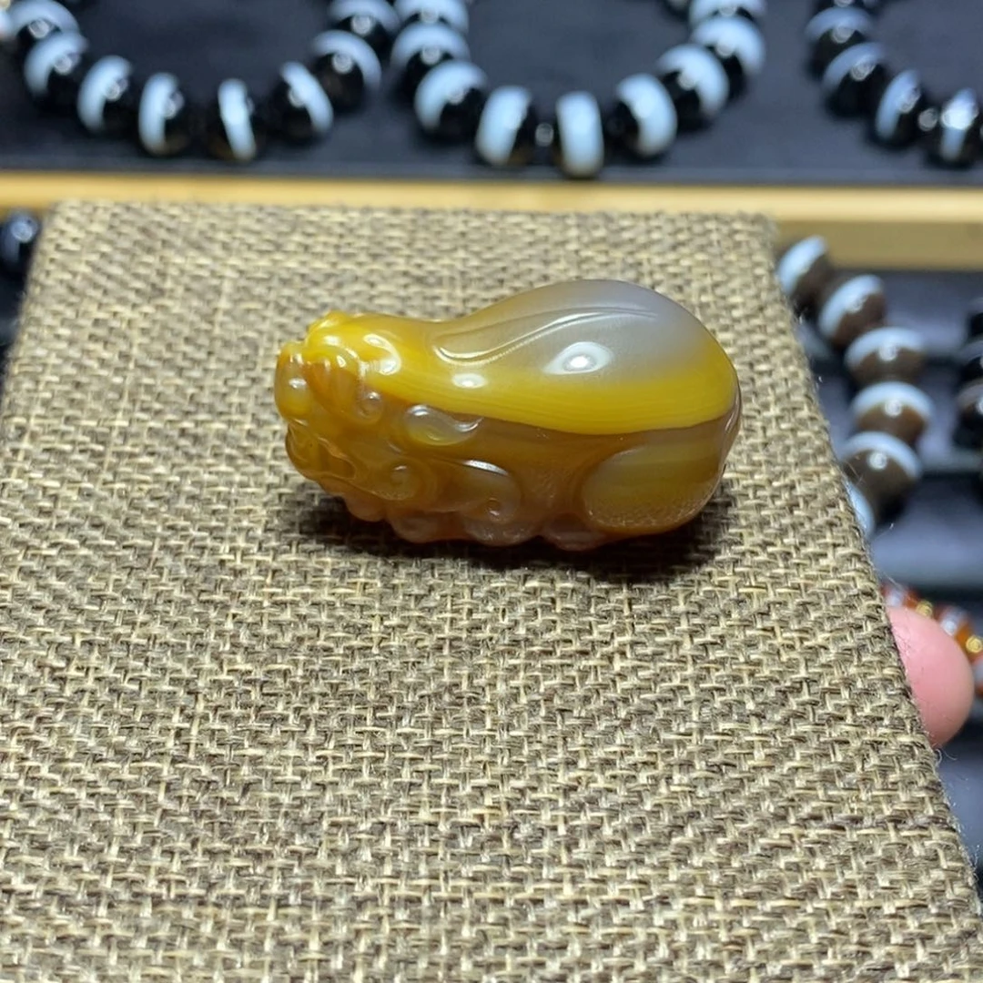 玛瑙/玉髓未镶嵌战国红玛瑙