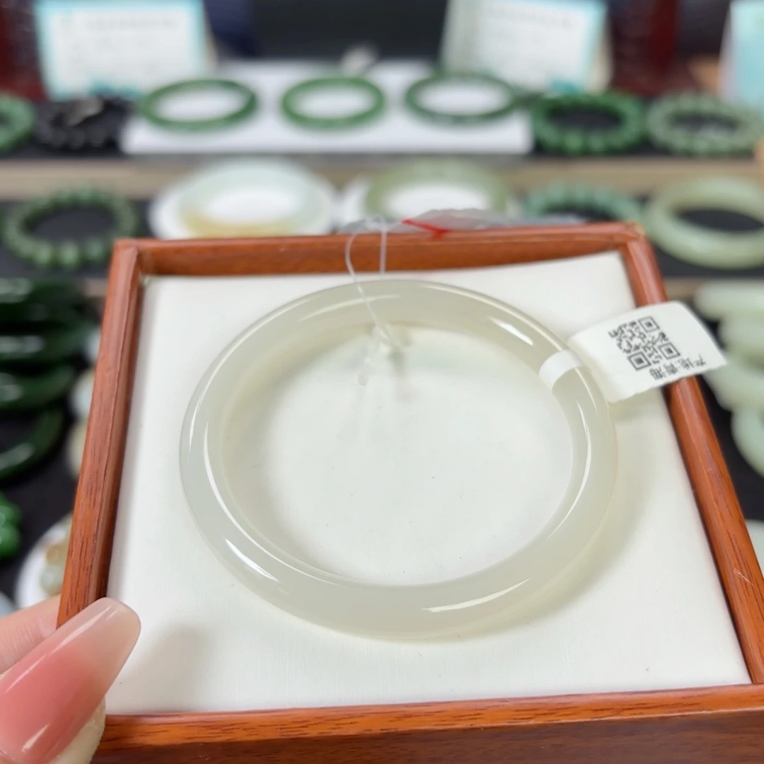 菲***ⁿ和田玉未镶嵌手链拍13发一