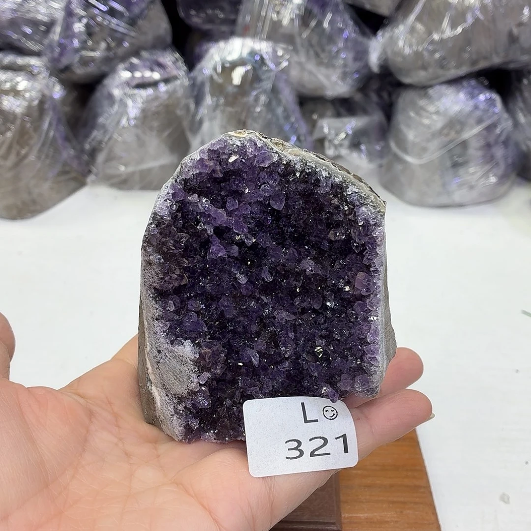 未镶嵌水晶摆件天然紫水晶