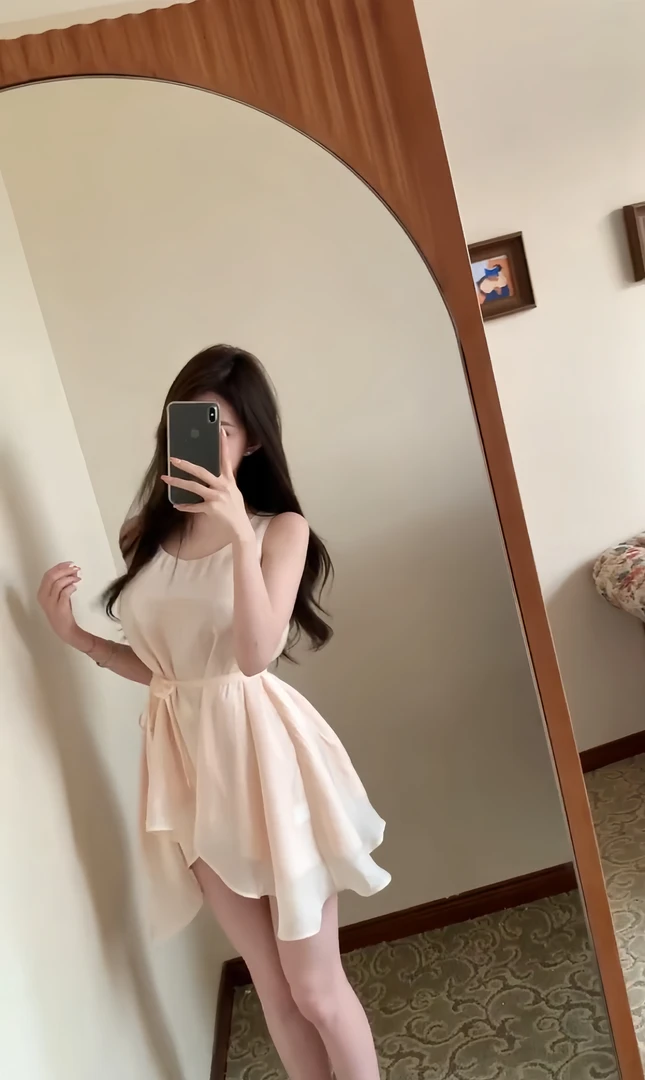 娇柔美人 纯欲风法式绑带背心连衣裙收腰显瘦温柔风气质鱼尾短裙