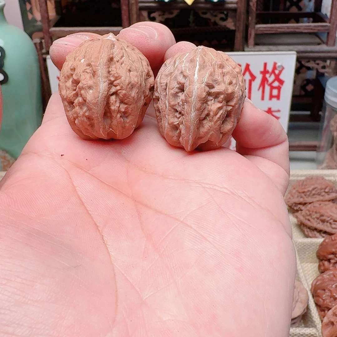 吊坠文玩核桃红石