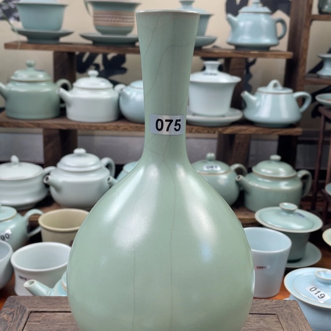 @***7陶瑕疵075号胆瓶………$