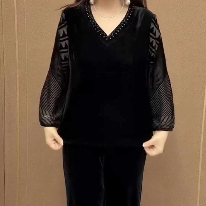 02宽松显瘦大码V领钉珠舒适柔软上衣小衫