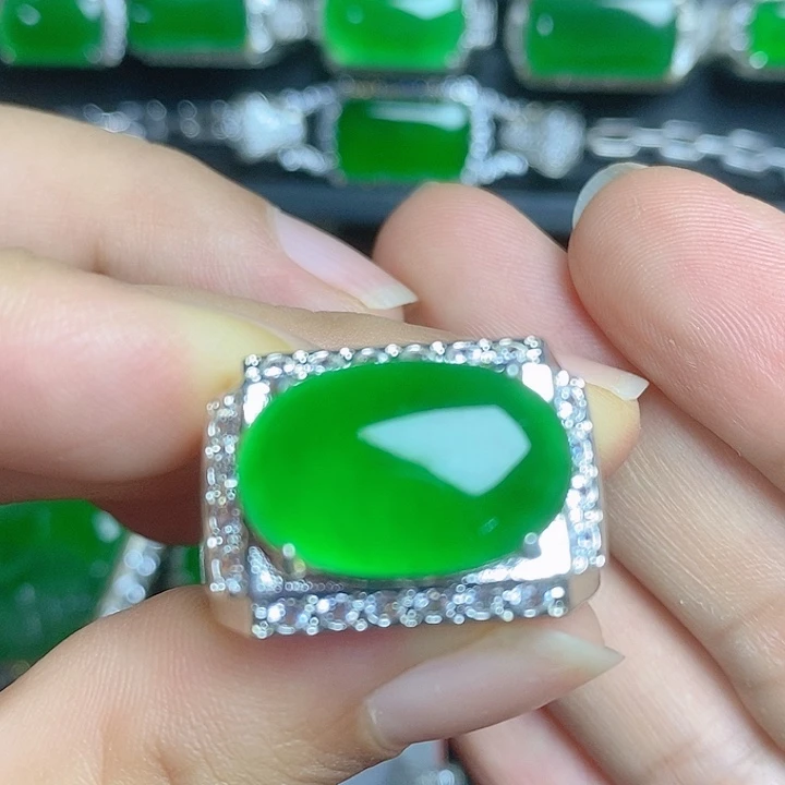翡翠未镶嵌挂件蛋面