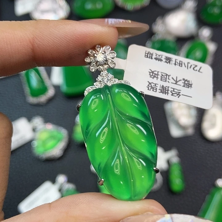 玛瑙/玉髓银S925镶嵌颈饰叶子