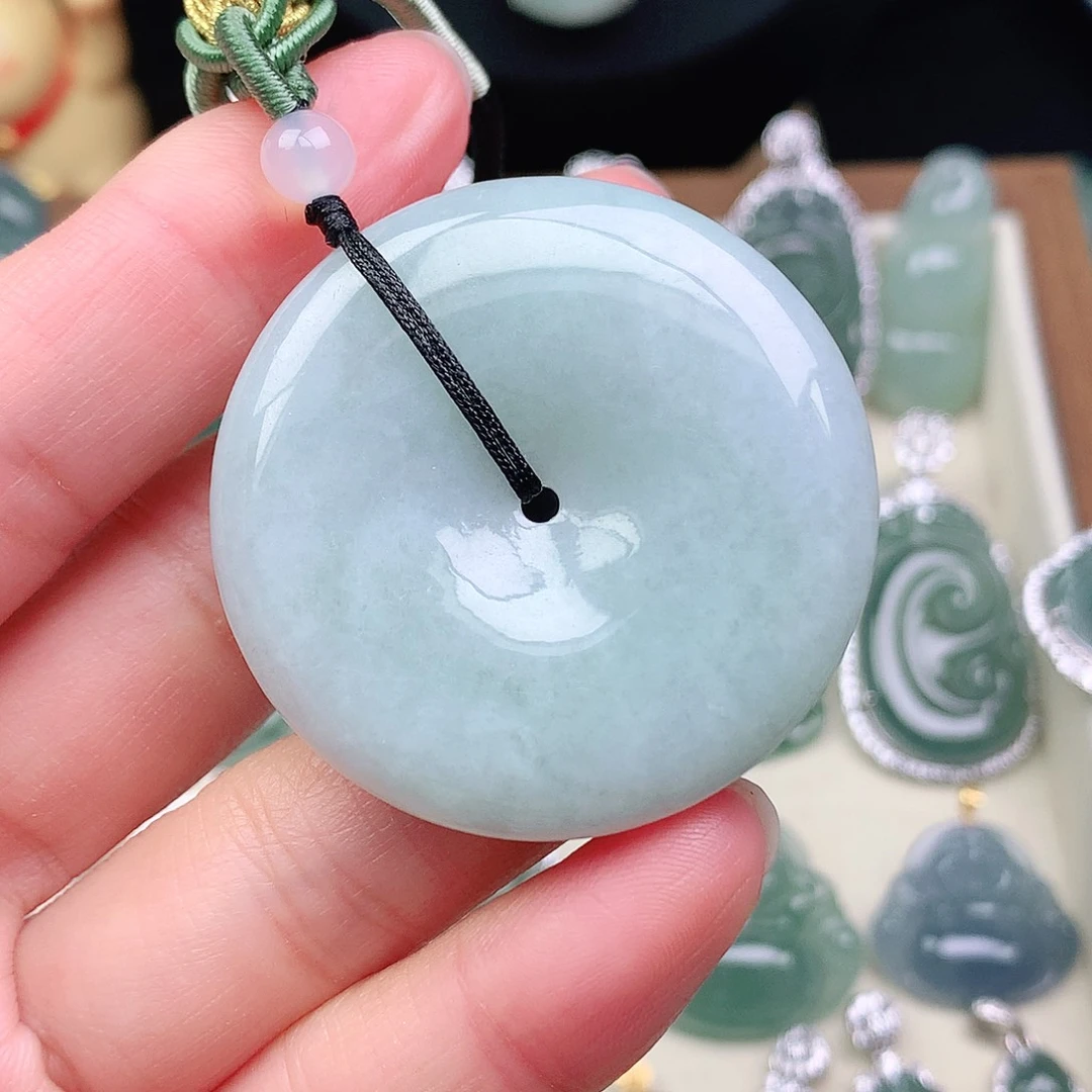 翡翠未镶嵌颈饰吊坠