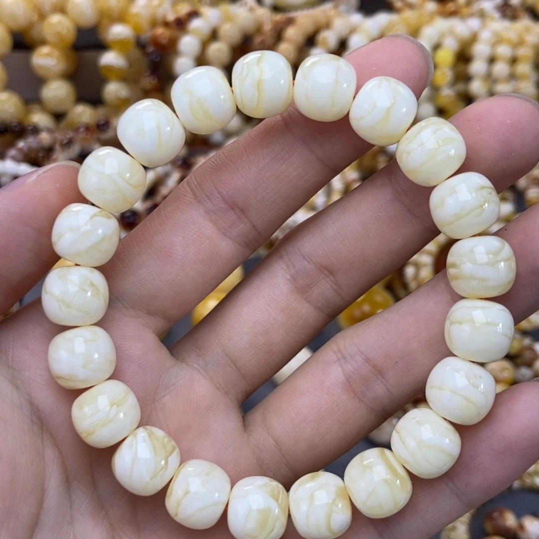 琥珀未镶嵌手链11+mm同料瓷白虎皮纹