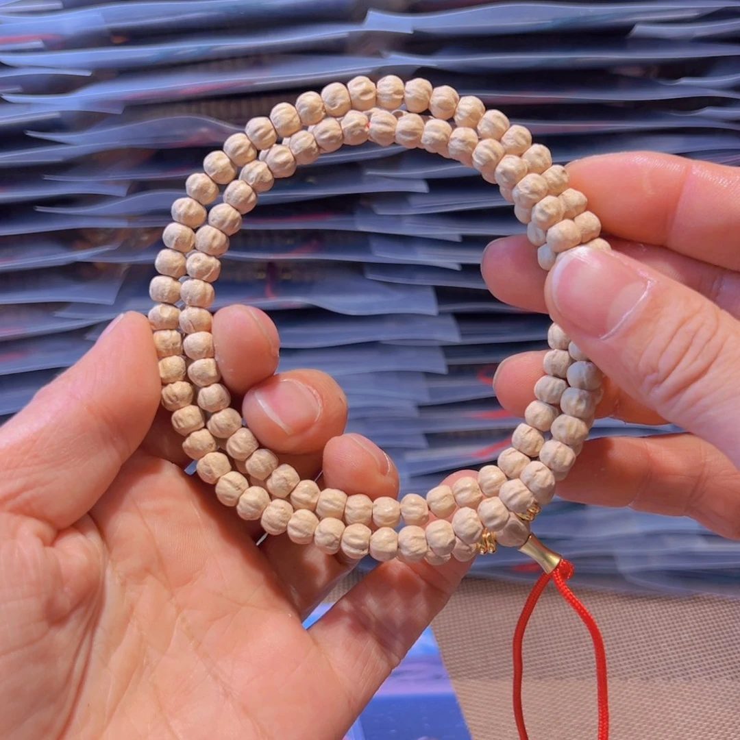 柏香籽/百香籽吊坠风**。