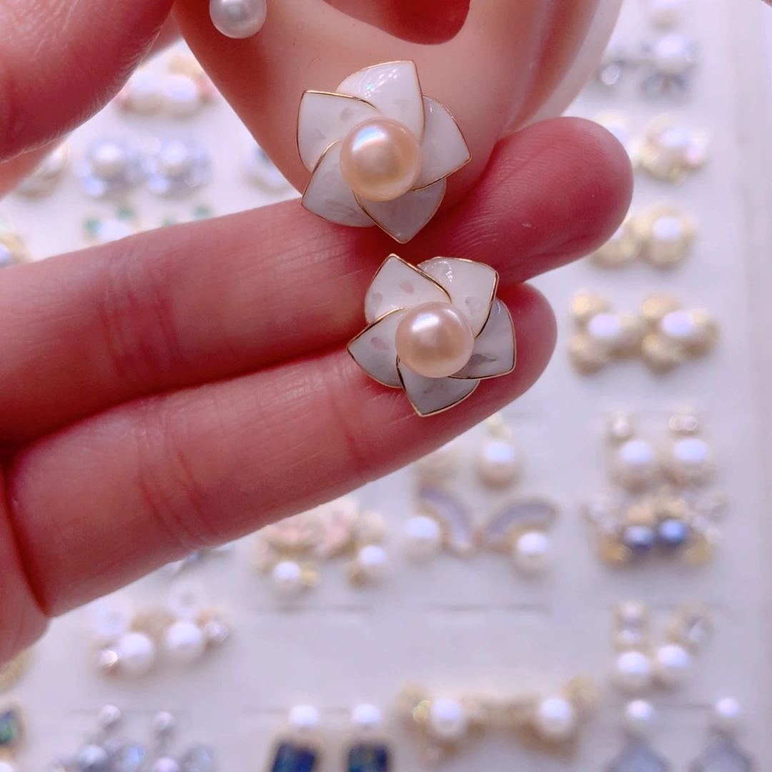 合金耳饰淡水珍珠